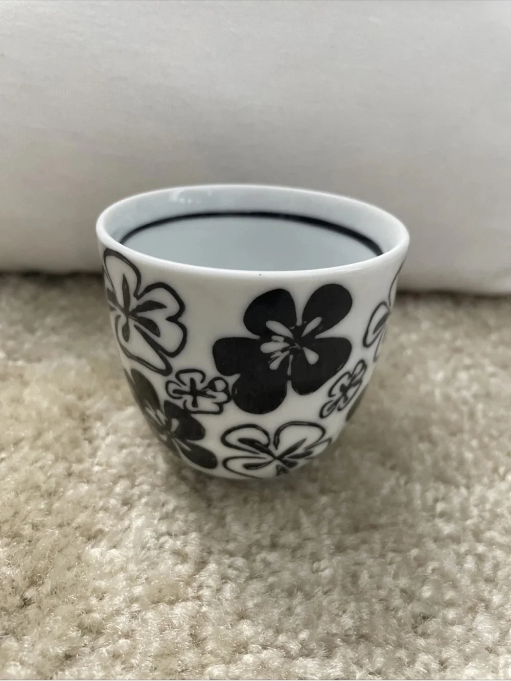 Pier 1 AKINA Teapot with 4 Cups Hand-Painted Porcelain Black & White Tea Set